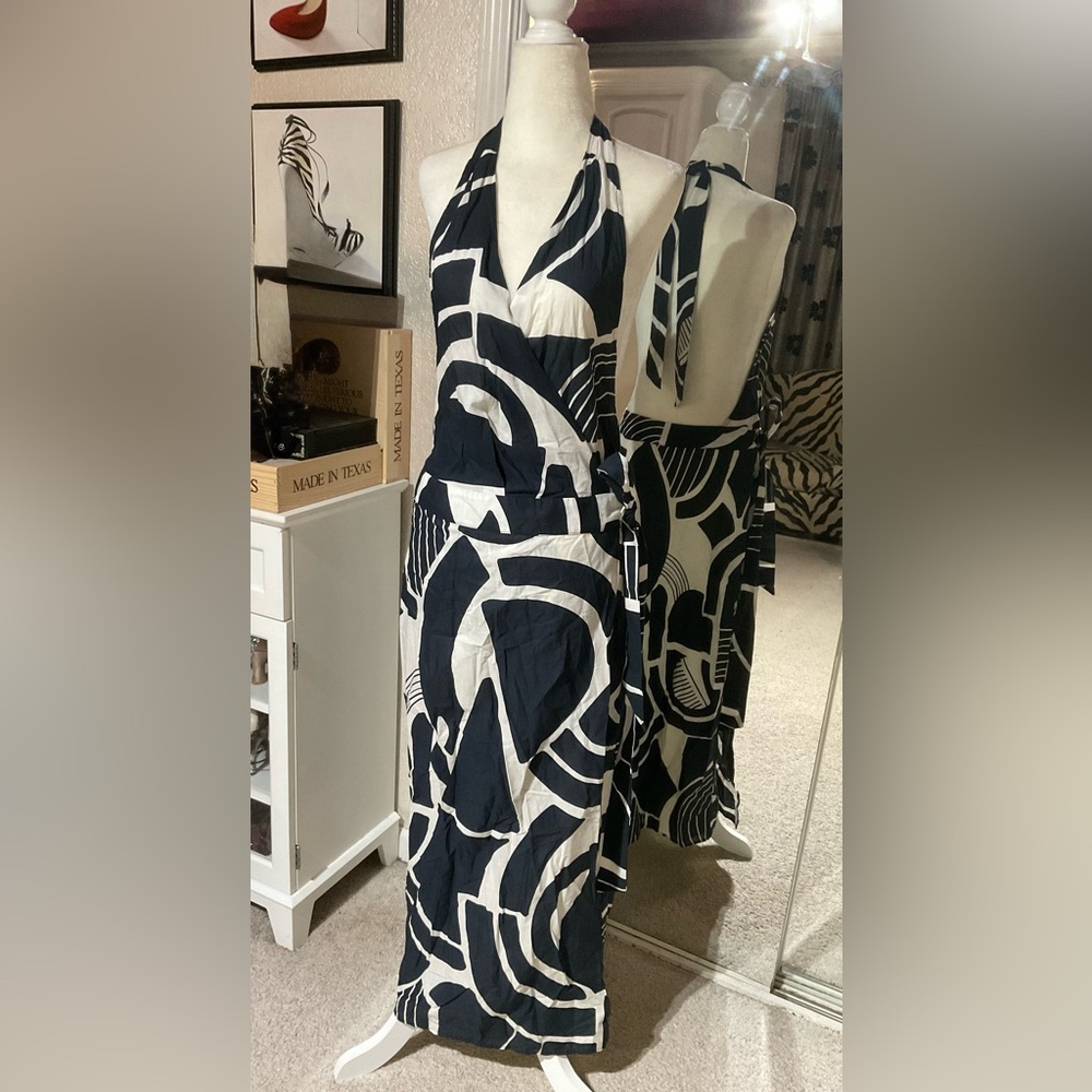 NWT Zara ‘The Nicole’ Navy and White Abstract Dress